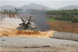 Lính tăng “bứt tốc” trên thao trường